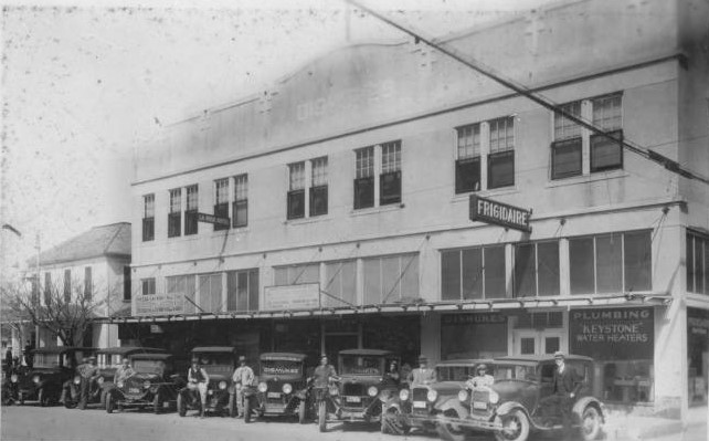 Dismukes 1933 Waco and 5th St